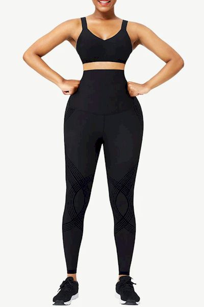 Curve Smoothing Leggings: Top-Notch Support and Flattering Fit