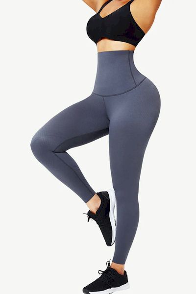 Curve Smoothing Leggings: Top-Notch Support and Flattering Fit