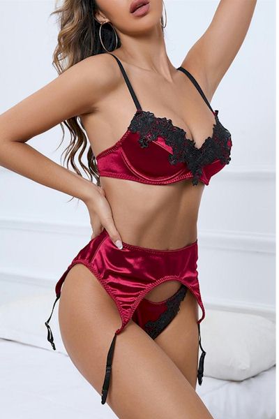 Sophisticated Red and Black Lace Trim Stretch Garter Three-Piece Set